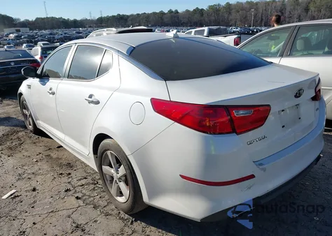 2015 Kia Optima Lx z USA, uszkodzony, nr VIN KNAGM4A73F5601370